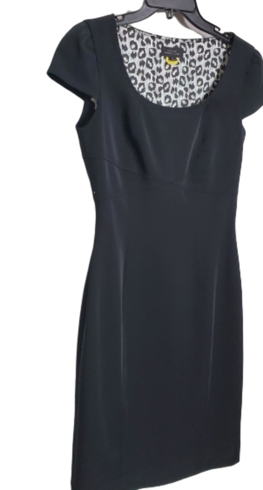 Tahari by Arthur Levine Black Dress Size 2